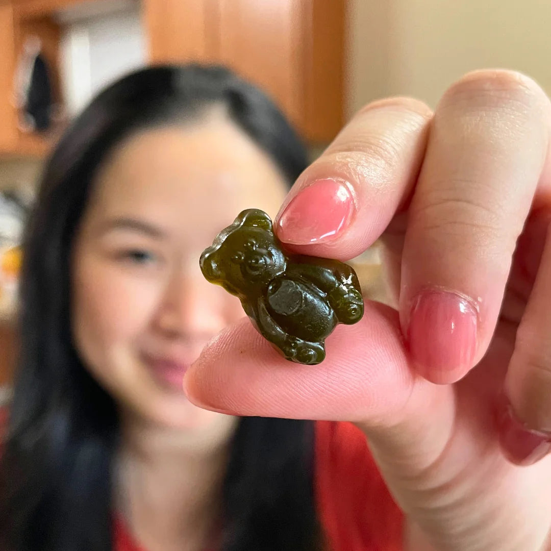 Grüns Daily Wellness Gummies | 60 Organic Ingredients & 21+ Vitamins | Gruns Vitamins with Prebiotics & Fiber | 12 Servings 